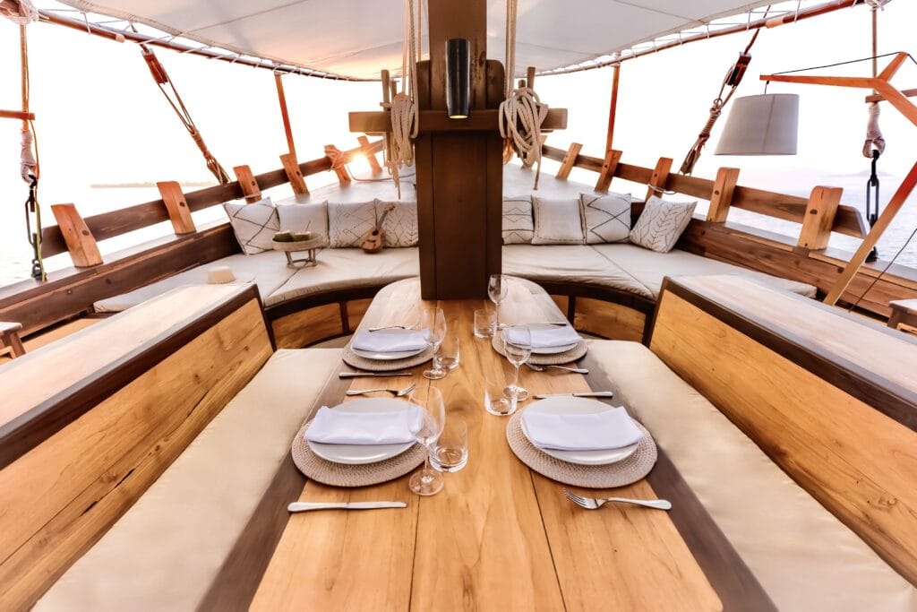 Senja Yacht Sun Deck Dining 3